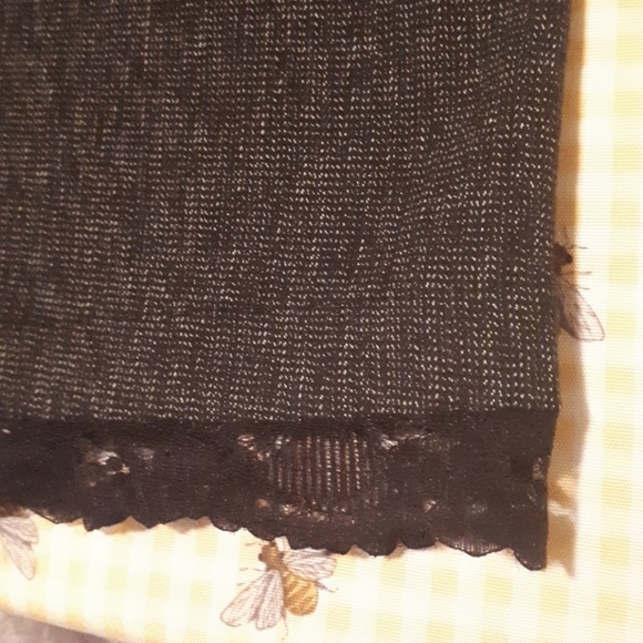 ‼️ Adorable Skirt with Lace Accent size 13 - Picture 3 of 7